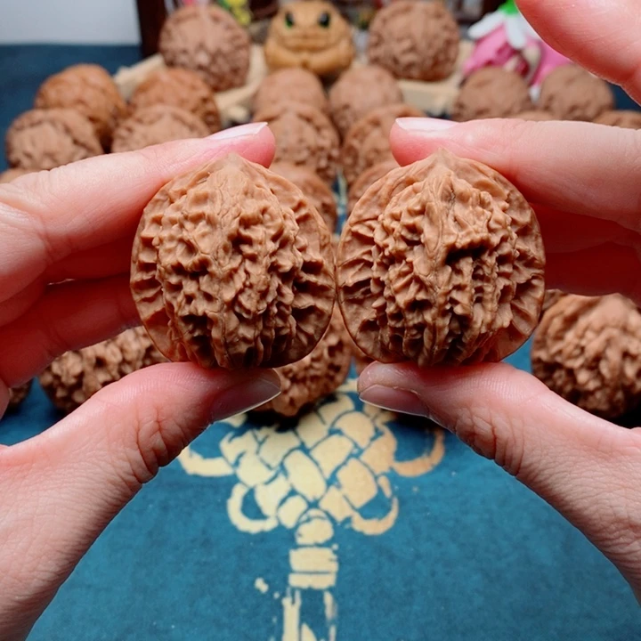 把件文玩核桃盘龙纹37