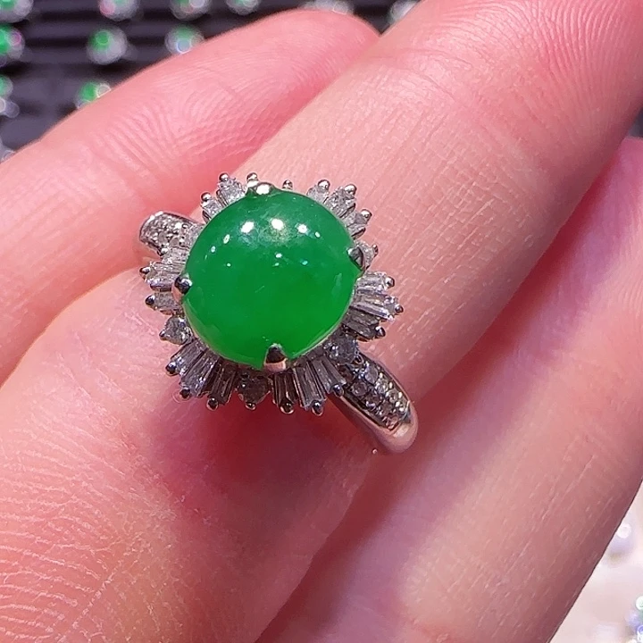 翡翠戒指18K金镶嵌戒指