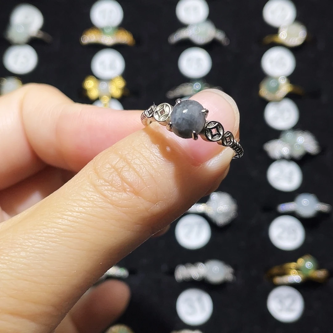 翡翠未镶嵌戒指戒指