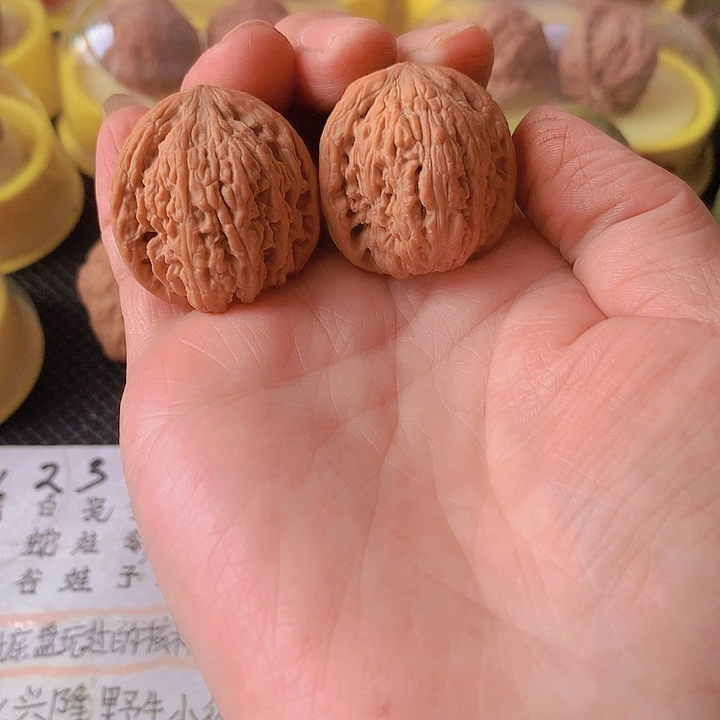 吊坠文玩核桃3.06红玛瑙