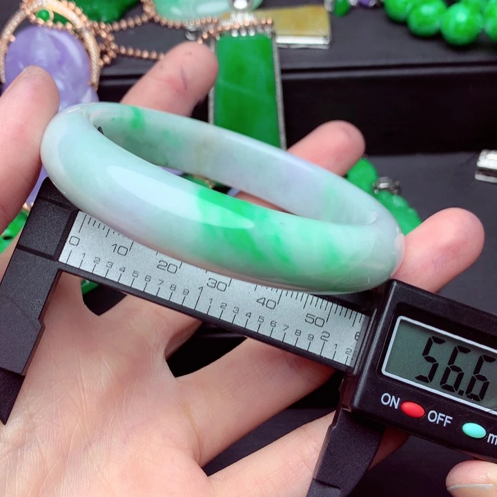 翡翠未镶嵌手镯手镯
