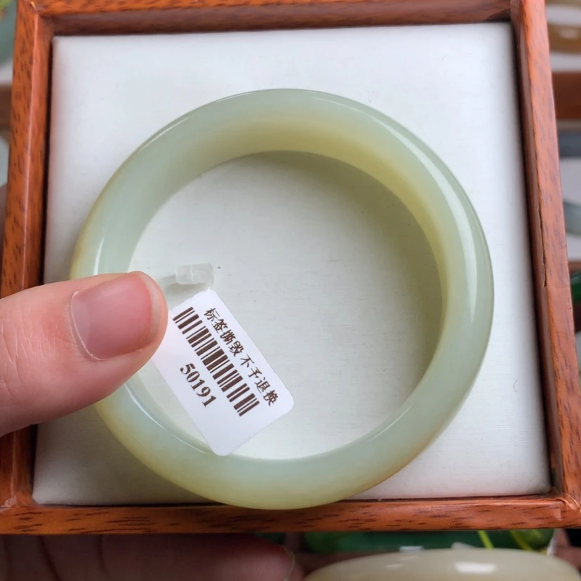 【闪购商品】和田玉手镯未镶嵌