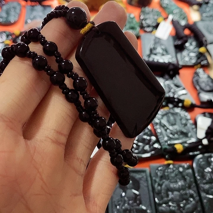 翡翠未镶嵌颈饰翡翠e