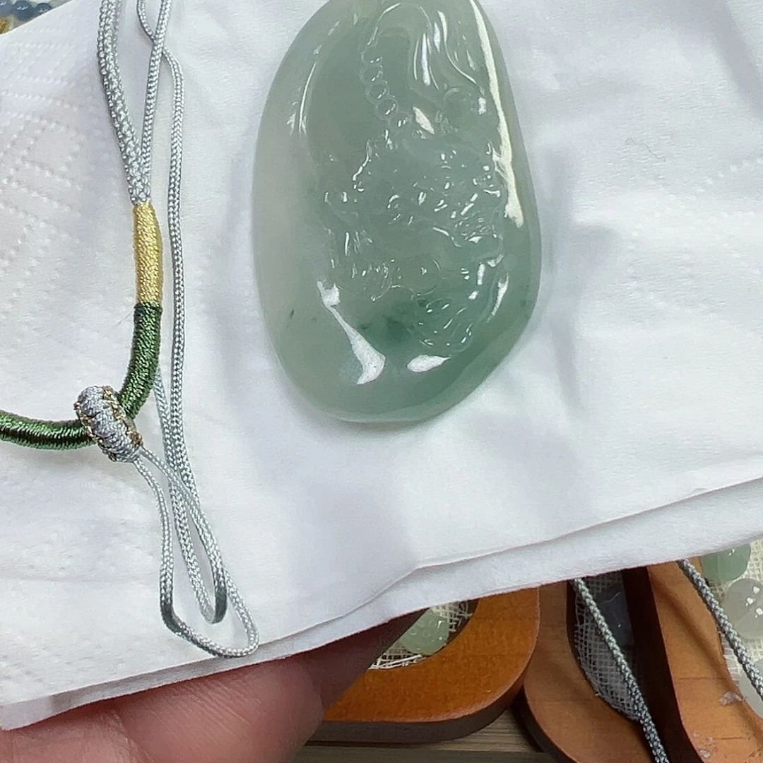 翡翠散珠嘉***6保纯天然缅甸翡翠老虎一只