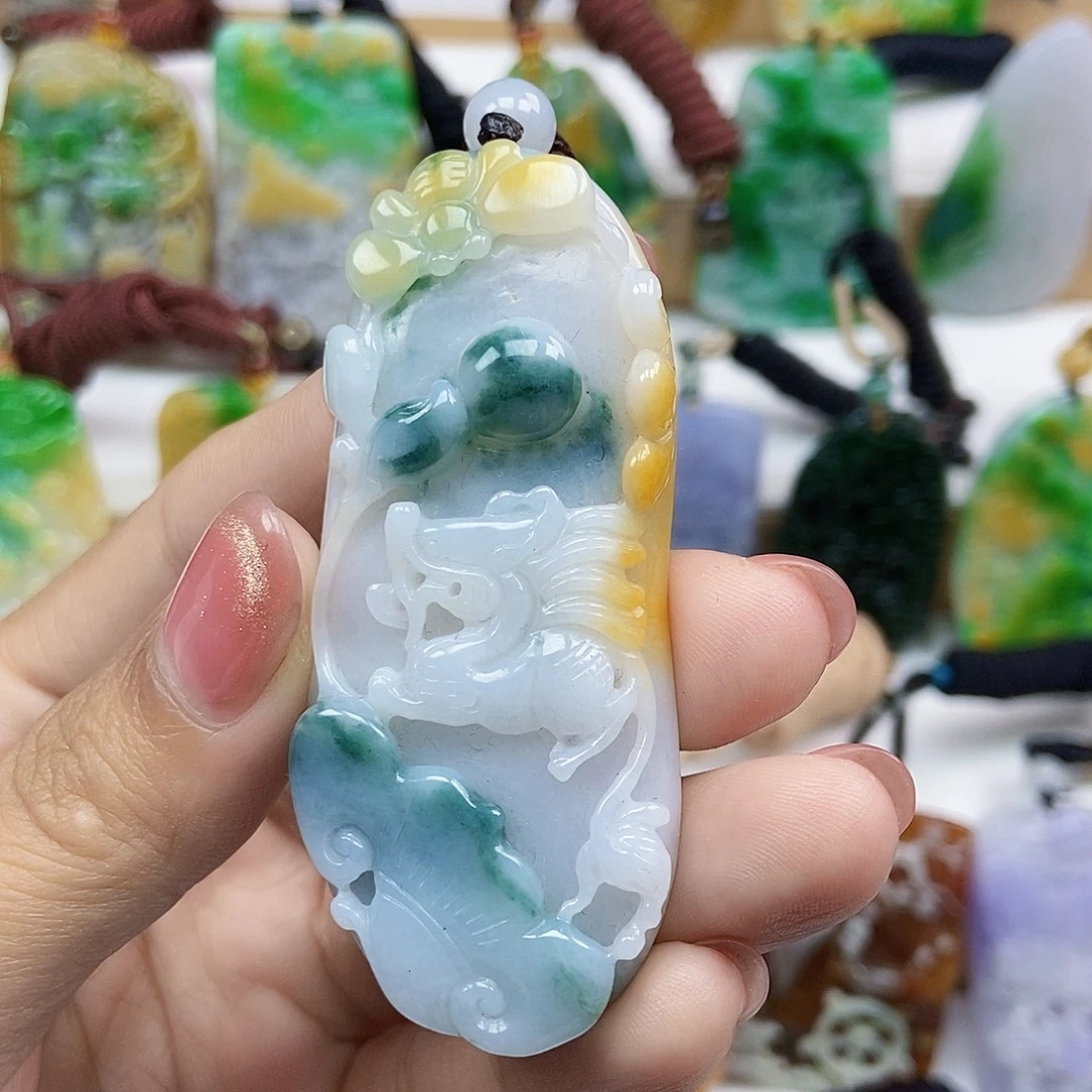 翡翠未镶嵌颈饰天然翡翠Ａ货