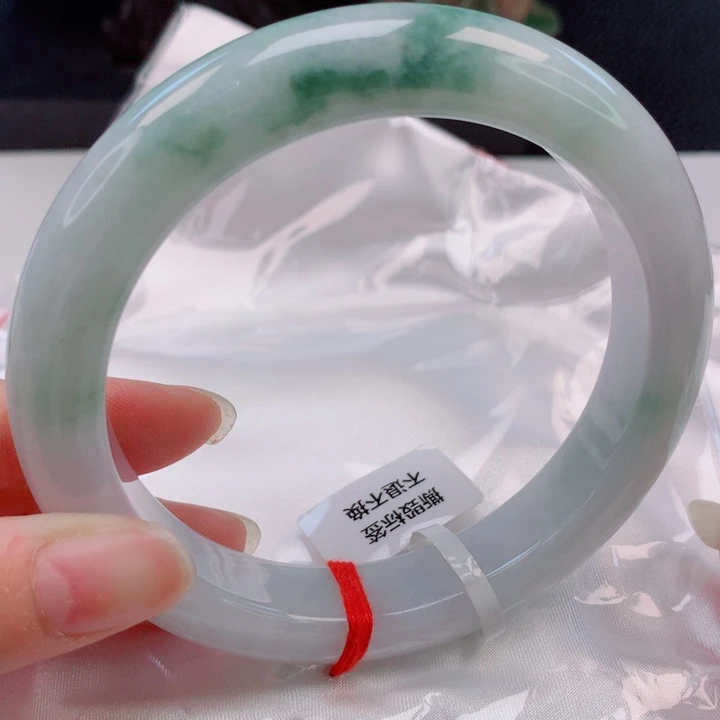 未镶嵌手镯翡翠64圈