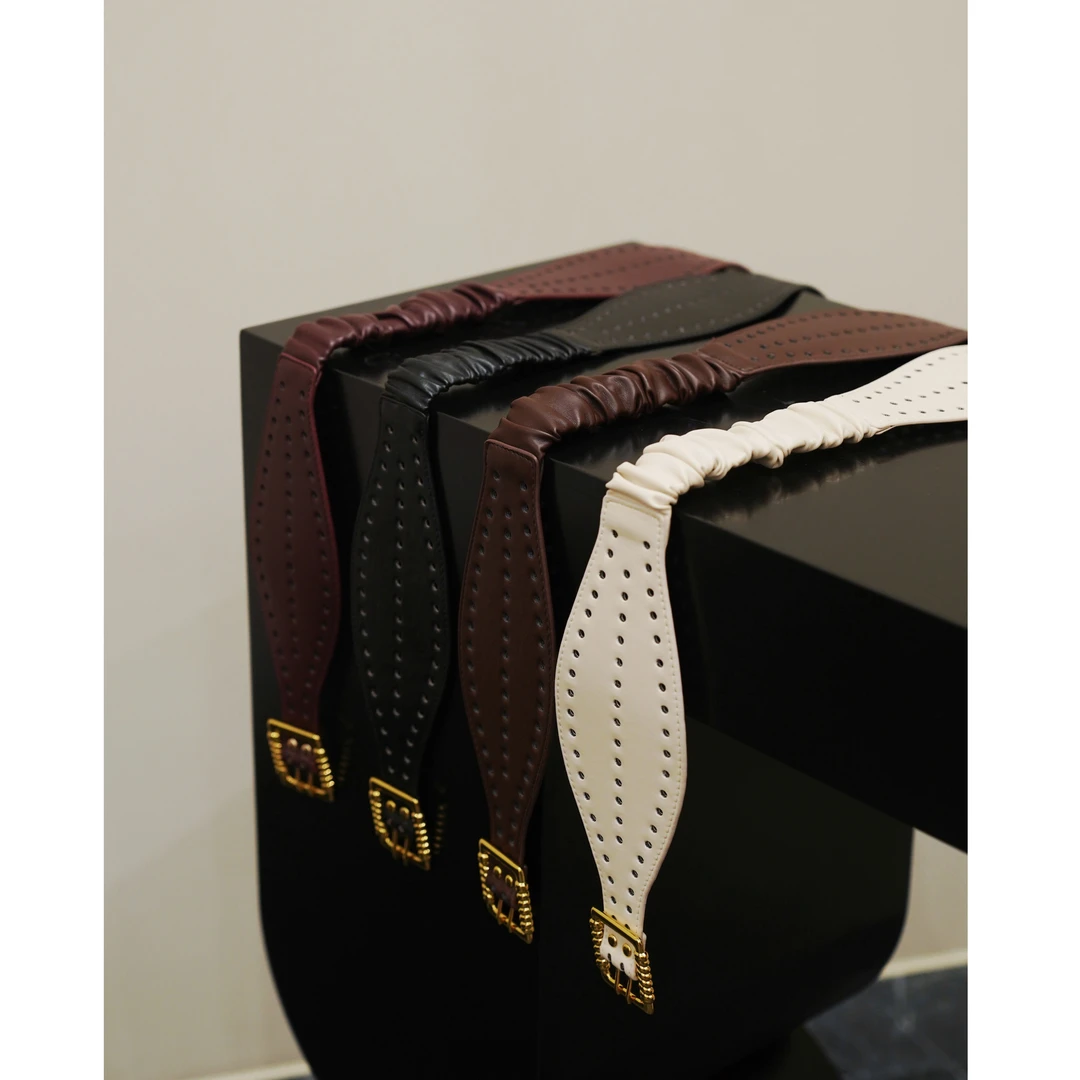 【塑造腰间】雕花复古造型加分秋冬可调节腰丰 腰带