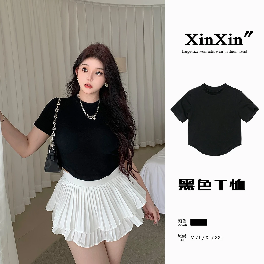 芯芯【仲夏之夜】微胖女孩大码显瘦短款黑色T恤上衣新款1620-2033