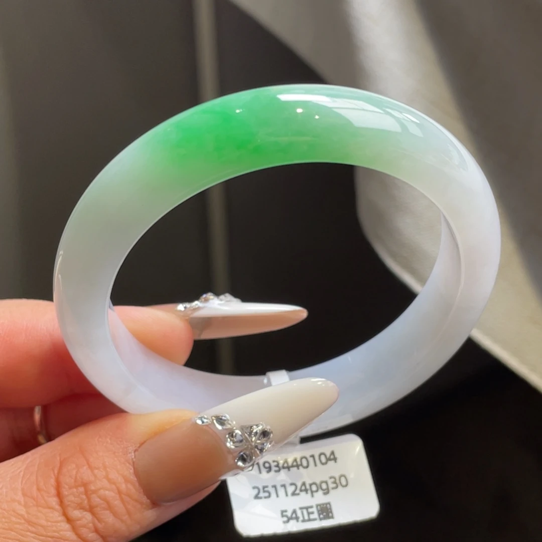 翡翠未镶嵌手镯【包容捡漏】糯冰飘绿正圈手镯