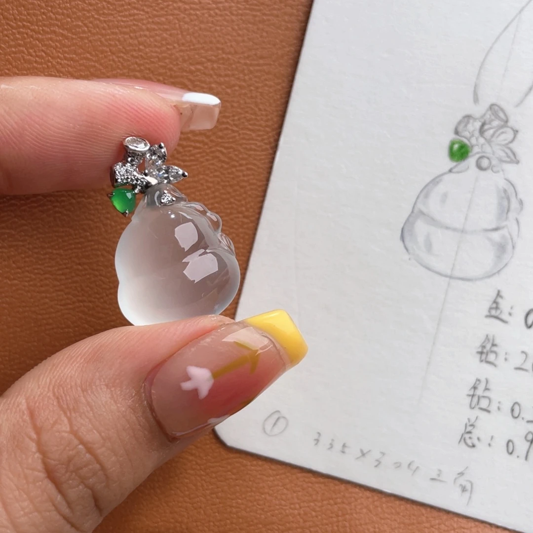 翡翠18K金镶嵌吊坠(不含链)葫芦