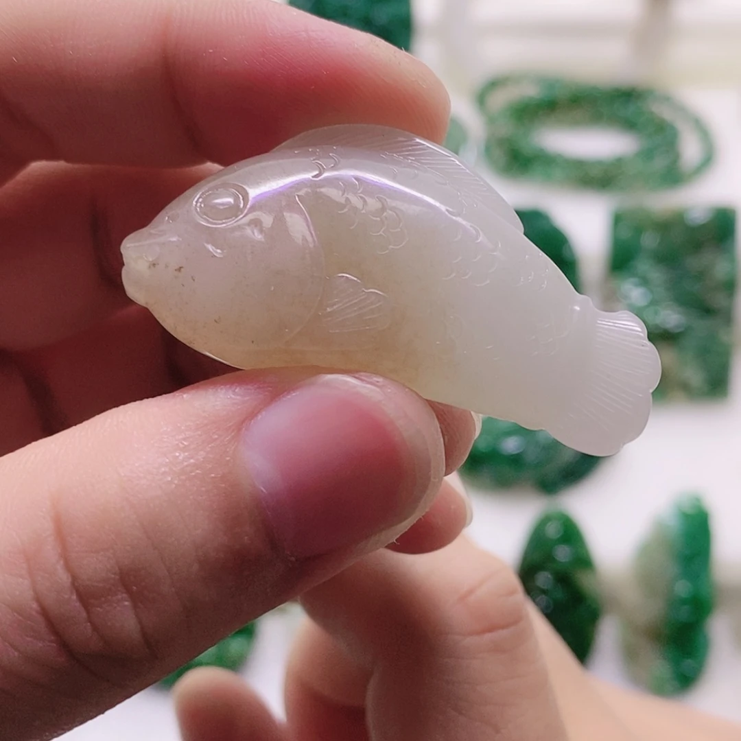 【闪购商品】独山玉未镶嵌挂件美*莎