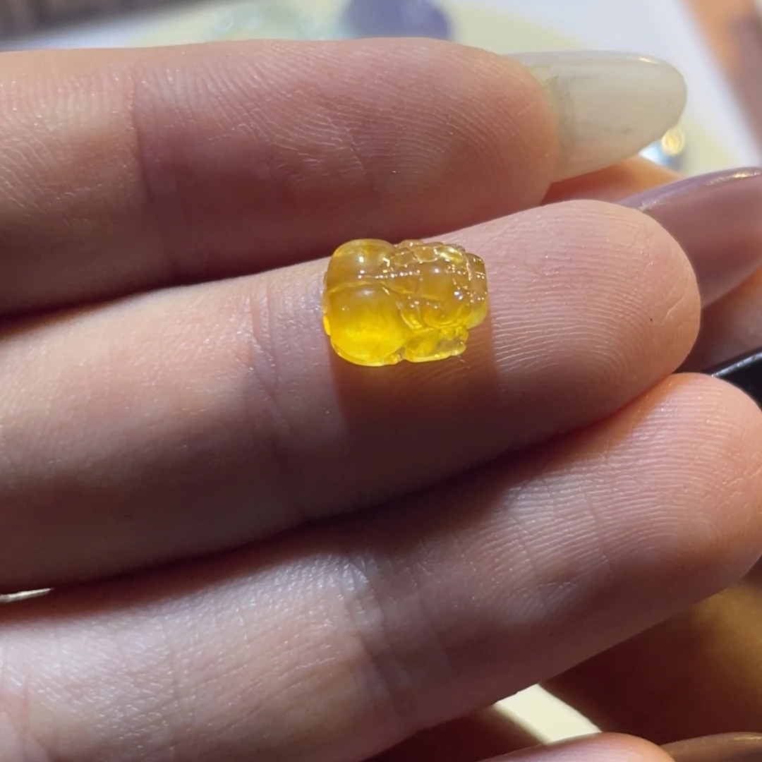 定制翡翠未镶嵌貔貅