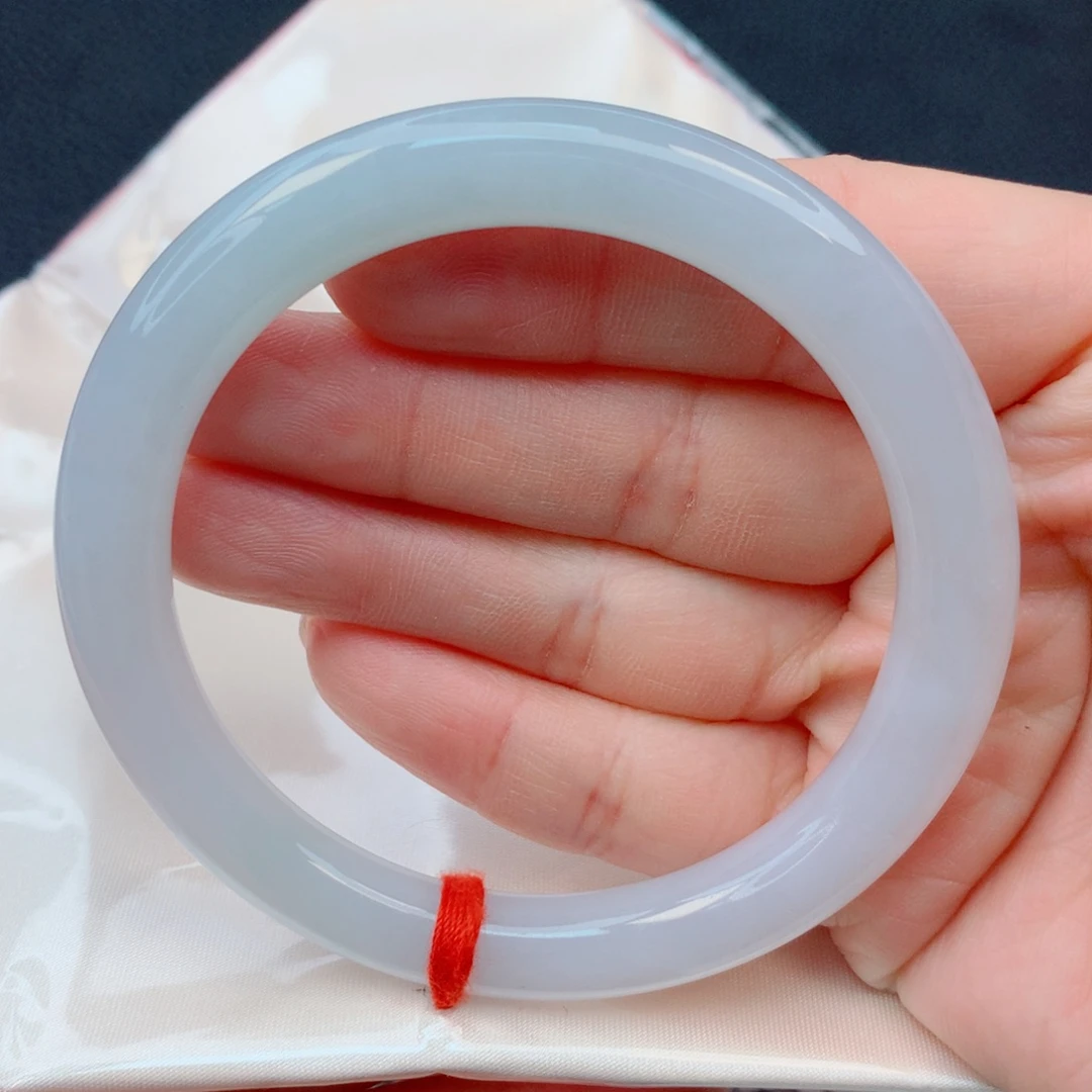 翡翠未镶嵌手镯54-55胶润粉白月光