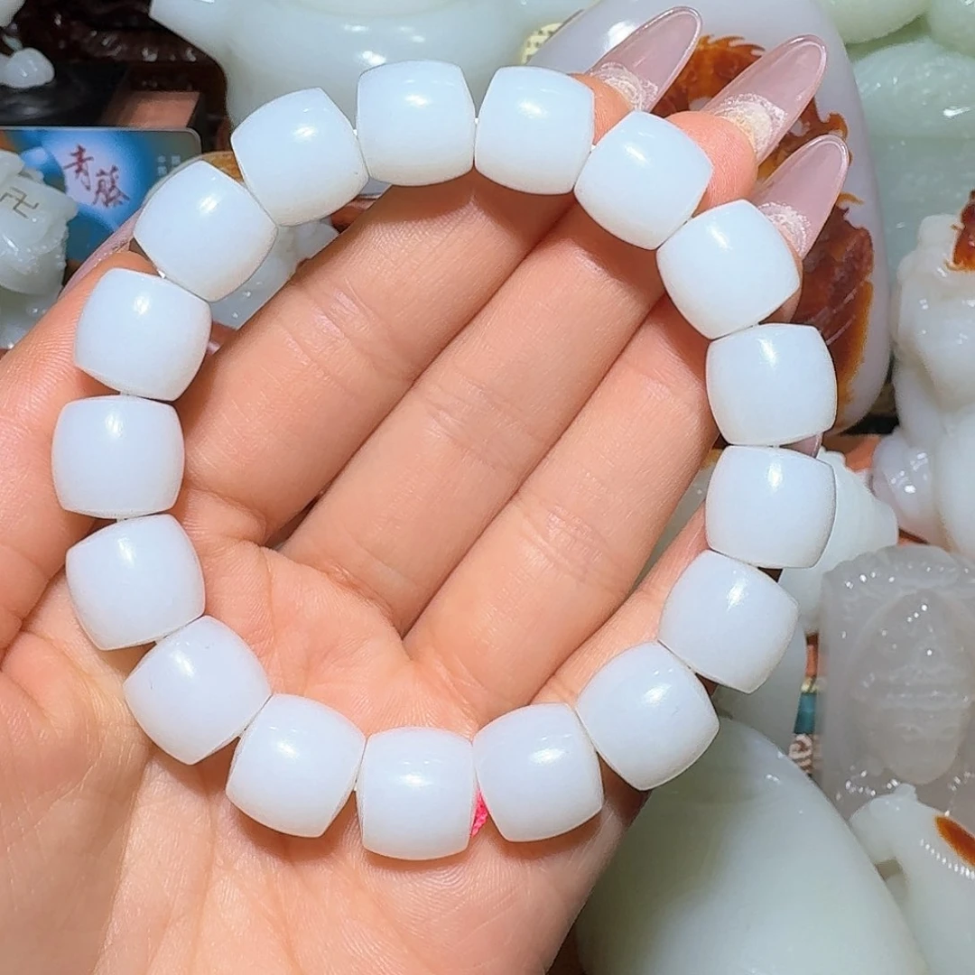 未镶嵌和田玉把件