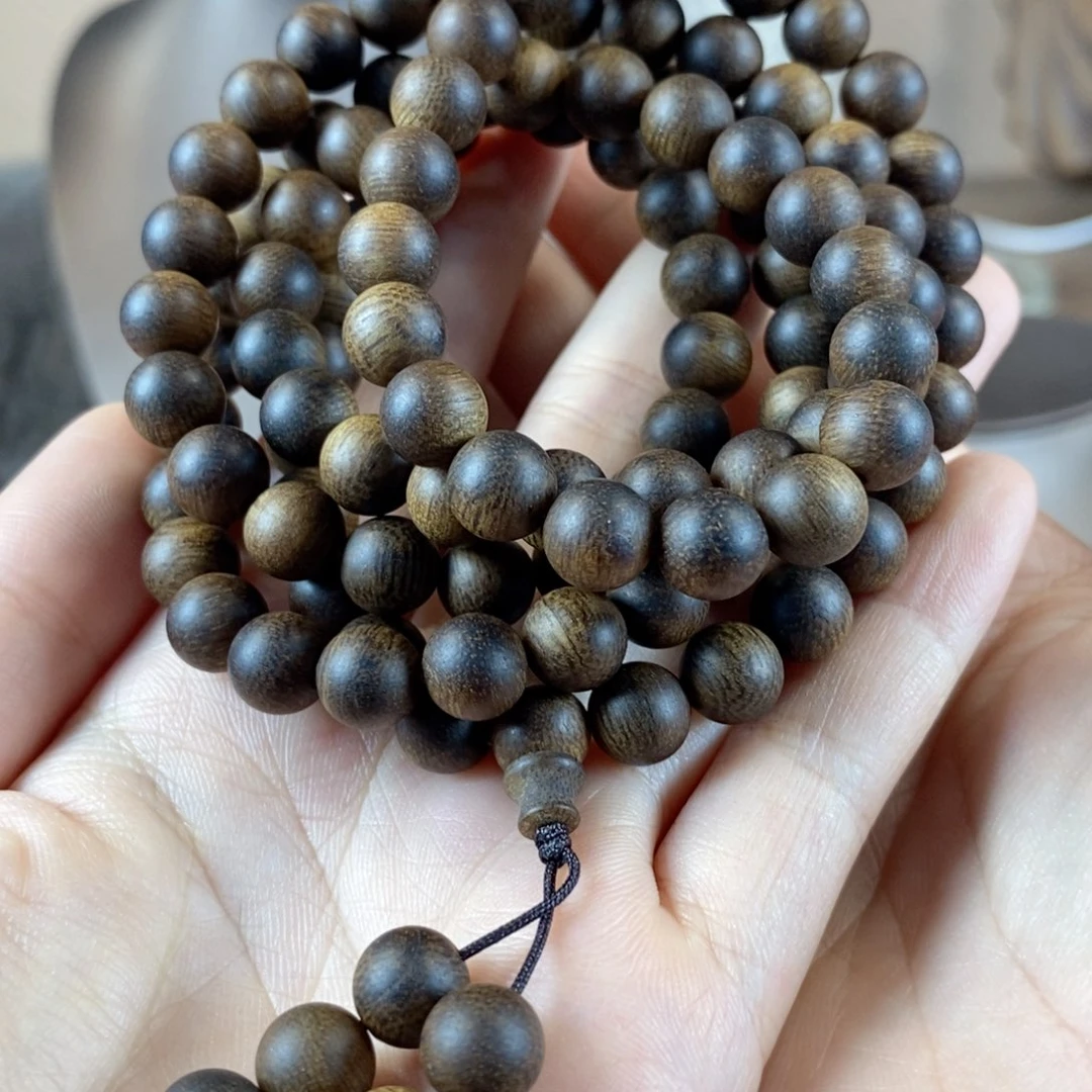 沉香手串唐*达拉干卡8mm多圈