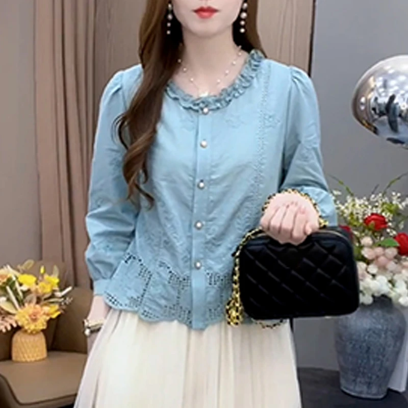 法式气质镂空提花长袖衬衫女2025春秋新款宽松显瘦设计感打底上衣