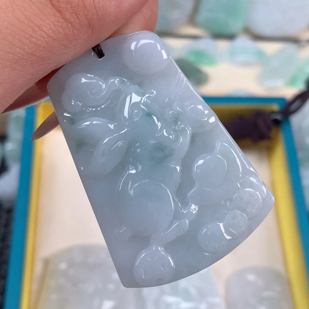 翡翠未镶嵌颈饰天然翡翠