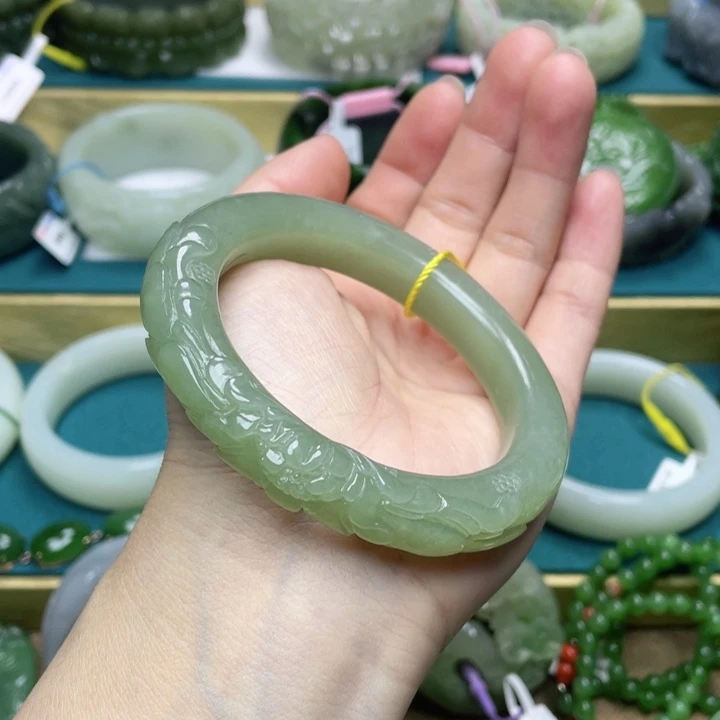 和田玉手镯56+圈口 编号13未镶嵌