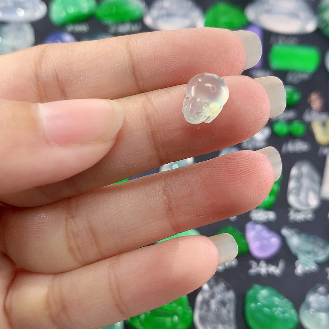 【闪购商品】翡翠颈饰未镶嵌金蟾