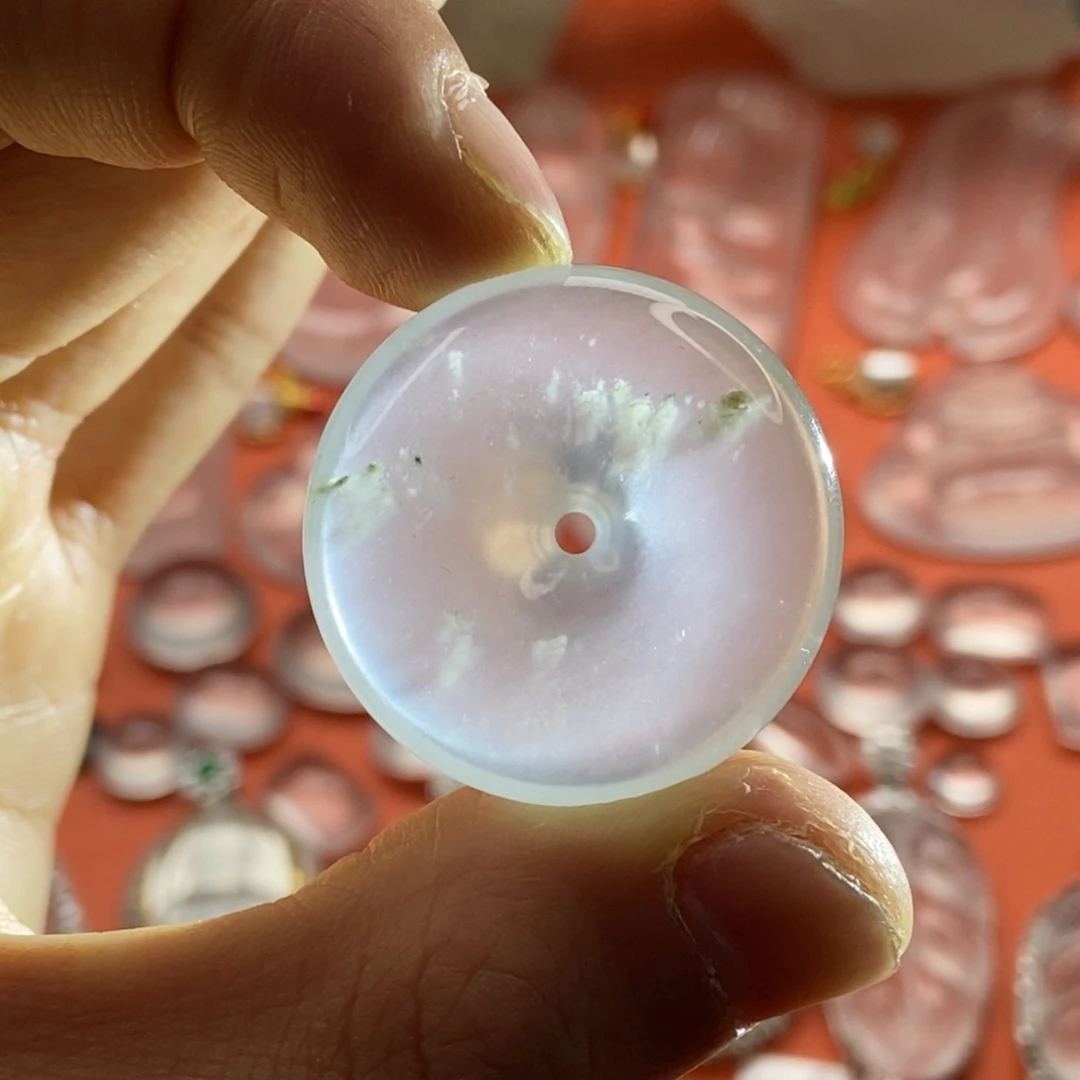 石英质玉颈饰未镶嵌