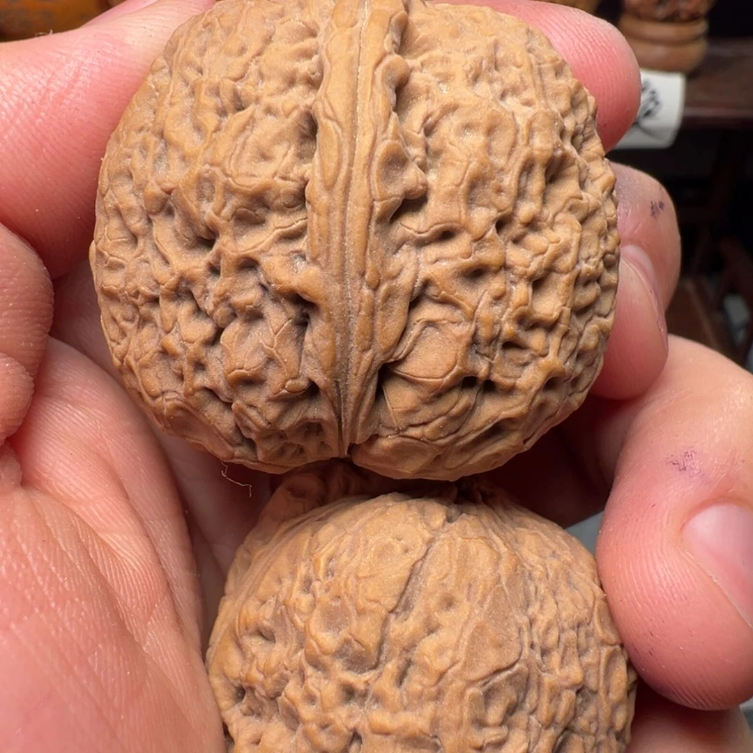 文玩核桃吊坠蚂蚁将军膀41mm