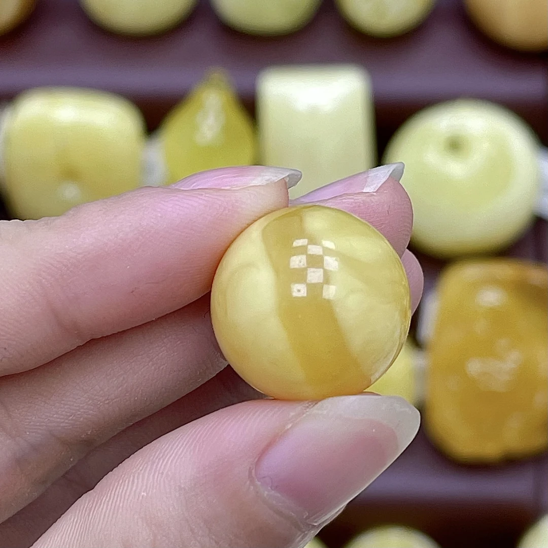 17.9mm瑕.翠鼎阁珠宝·天然原矿蜜蜡 059