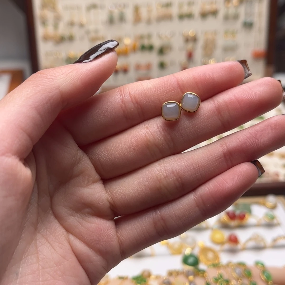 和田玉银S925镀金镶嵌耳坠