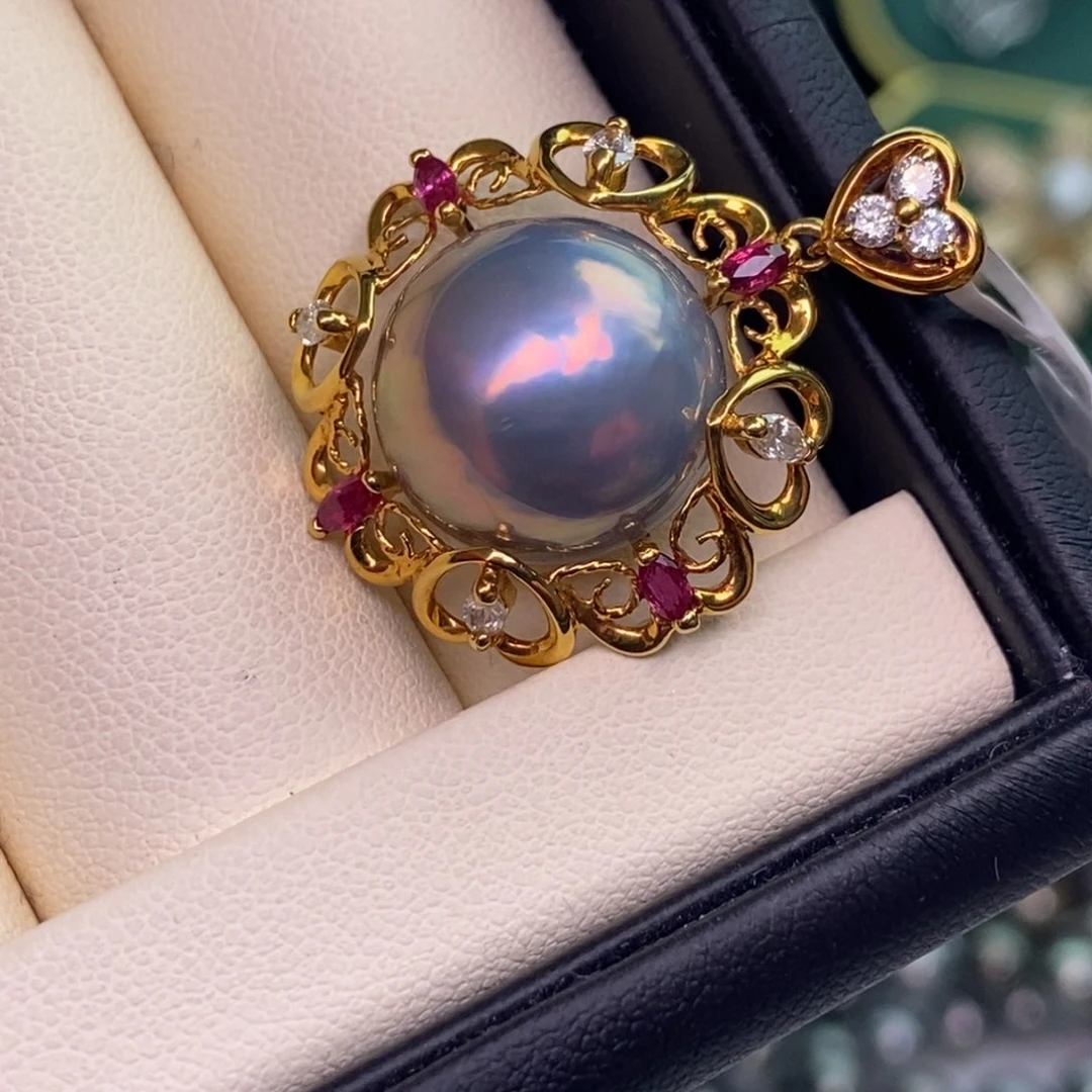 18K金镶嵌颈饰拼合珍珠（马贝珠）