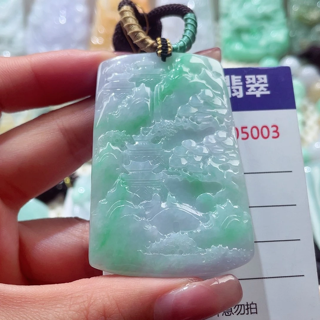 颈饰未镶嵌翡翠山水