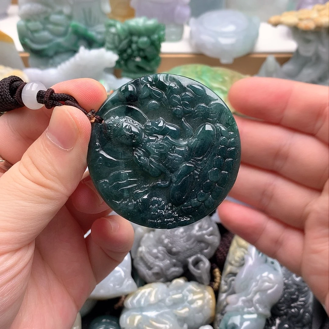 吊坠(不含链)未镶嵌翡翠