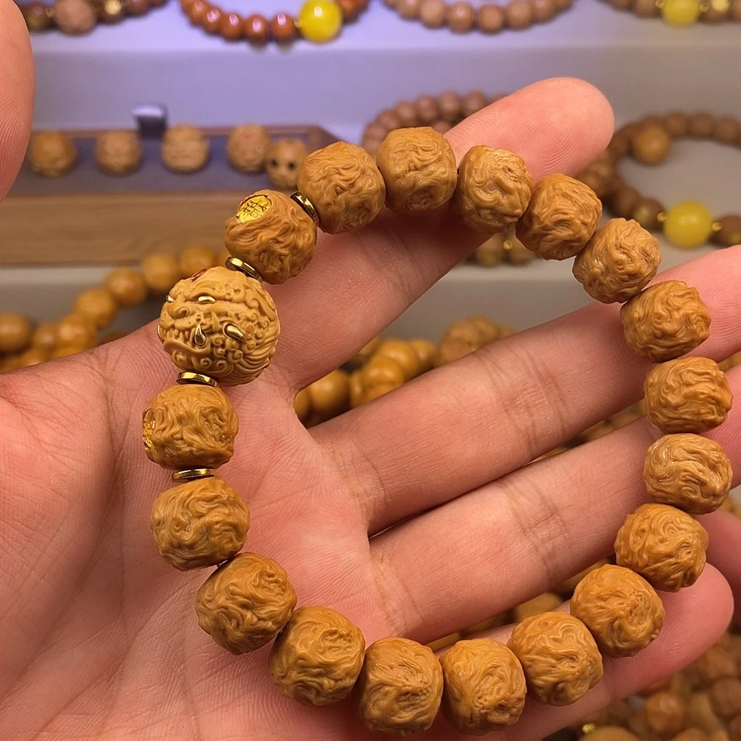 曹***阳猴头核桃手串全品游龙