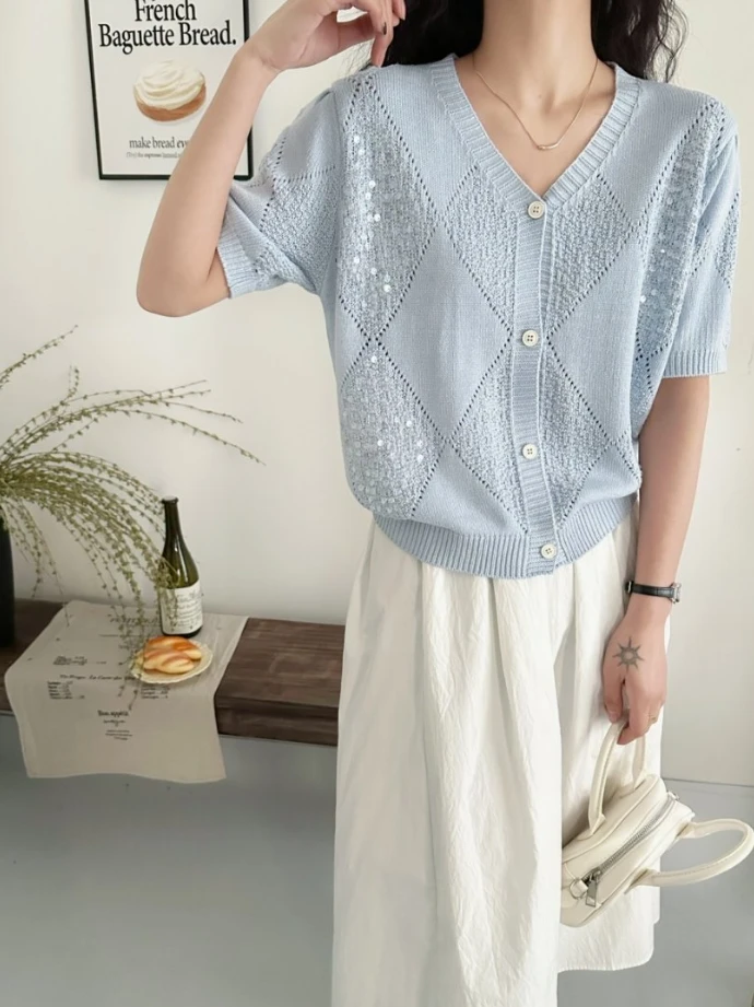 夏季新款V领菱形亮片镂空针织短袖开衫女洋气显瘦上衣 1704
