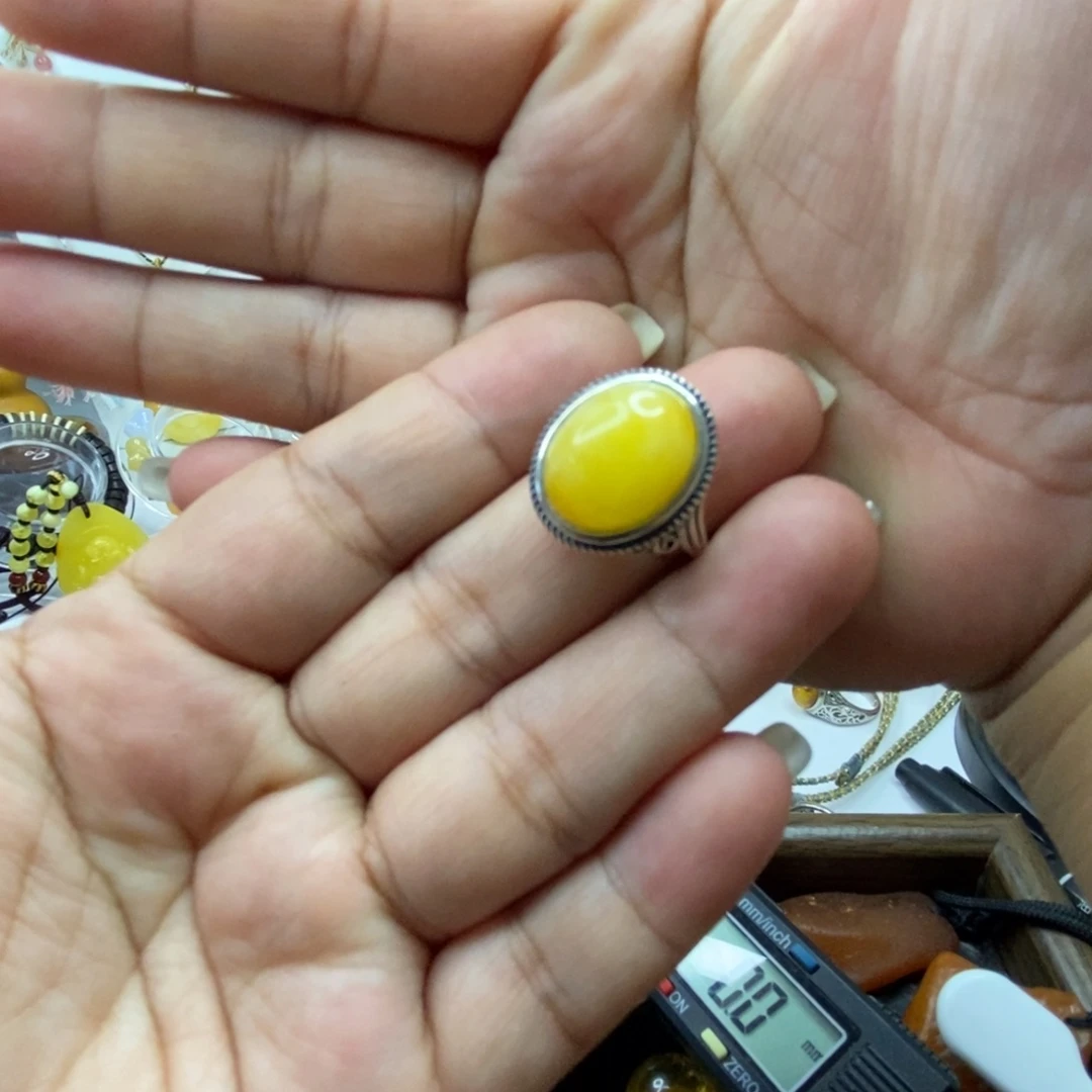 未镶嵌琥珀戒指戒指