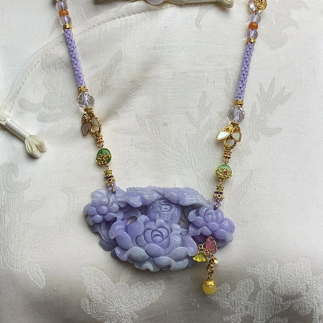 翡翠颈饰未镶嵌天然