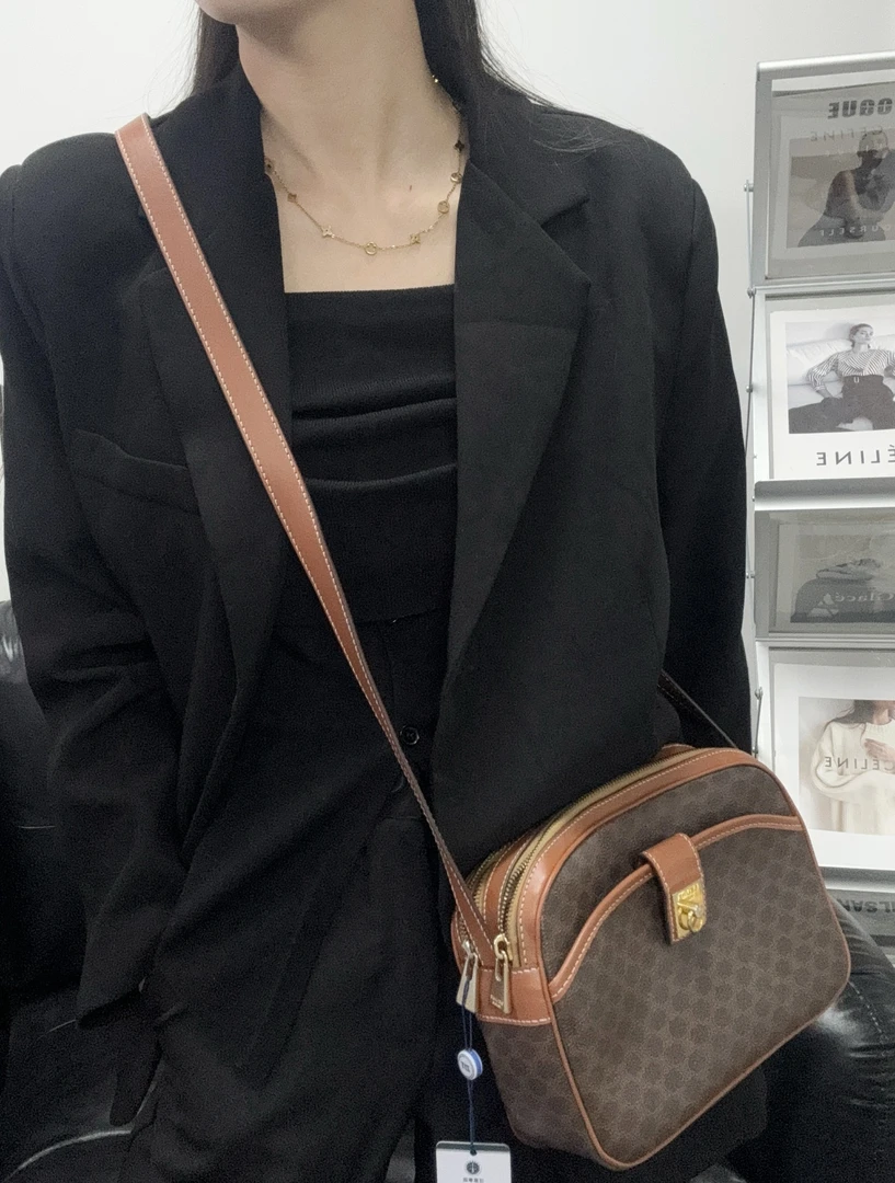 95新 Celine/思琳 金环老花斜挎包 单肩包/秋境 00905