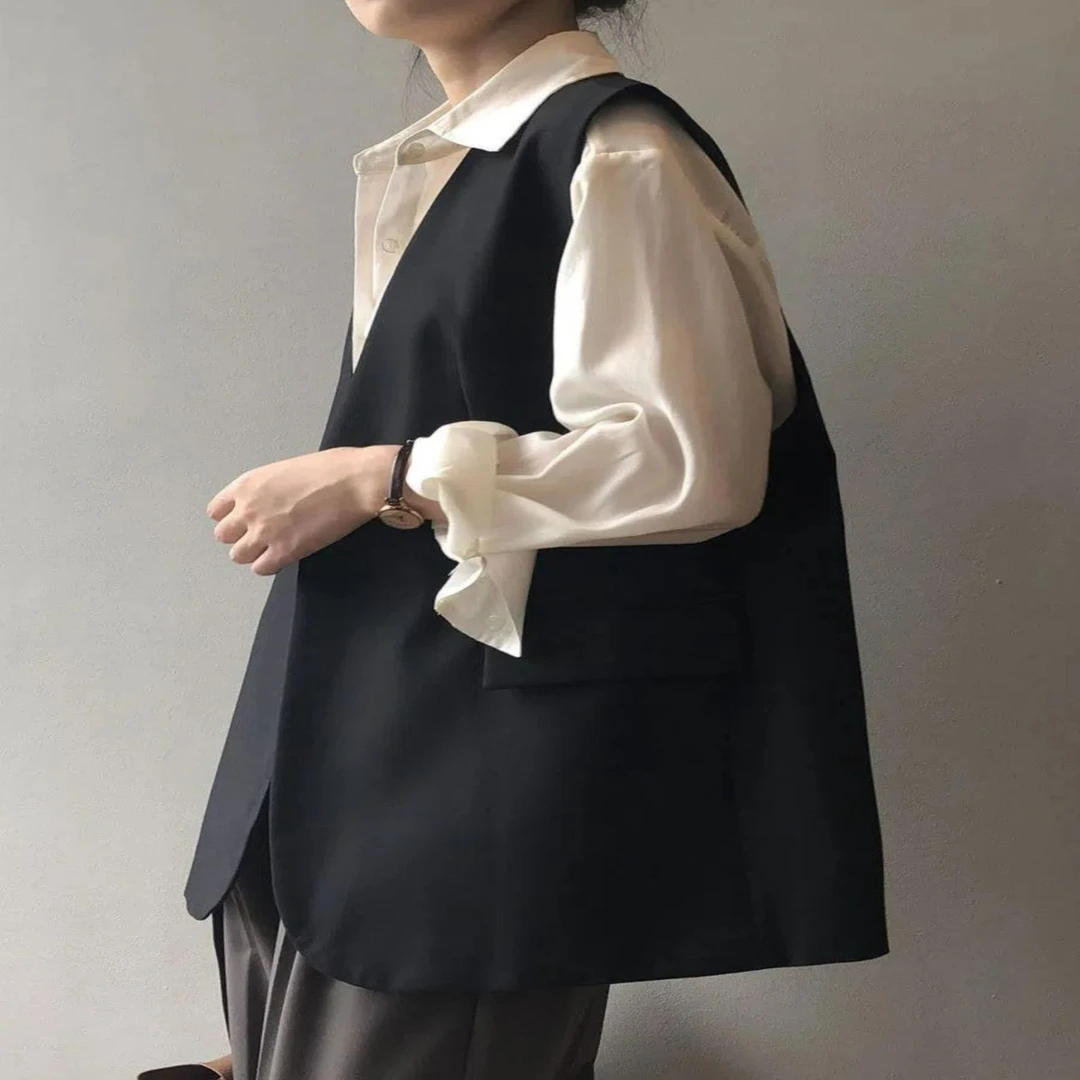 叠穿西装2025马甲衬衫大码日系气质女宽松欧货外搭背心新款外套