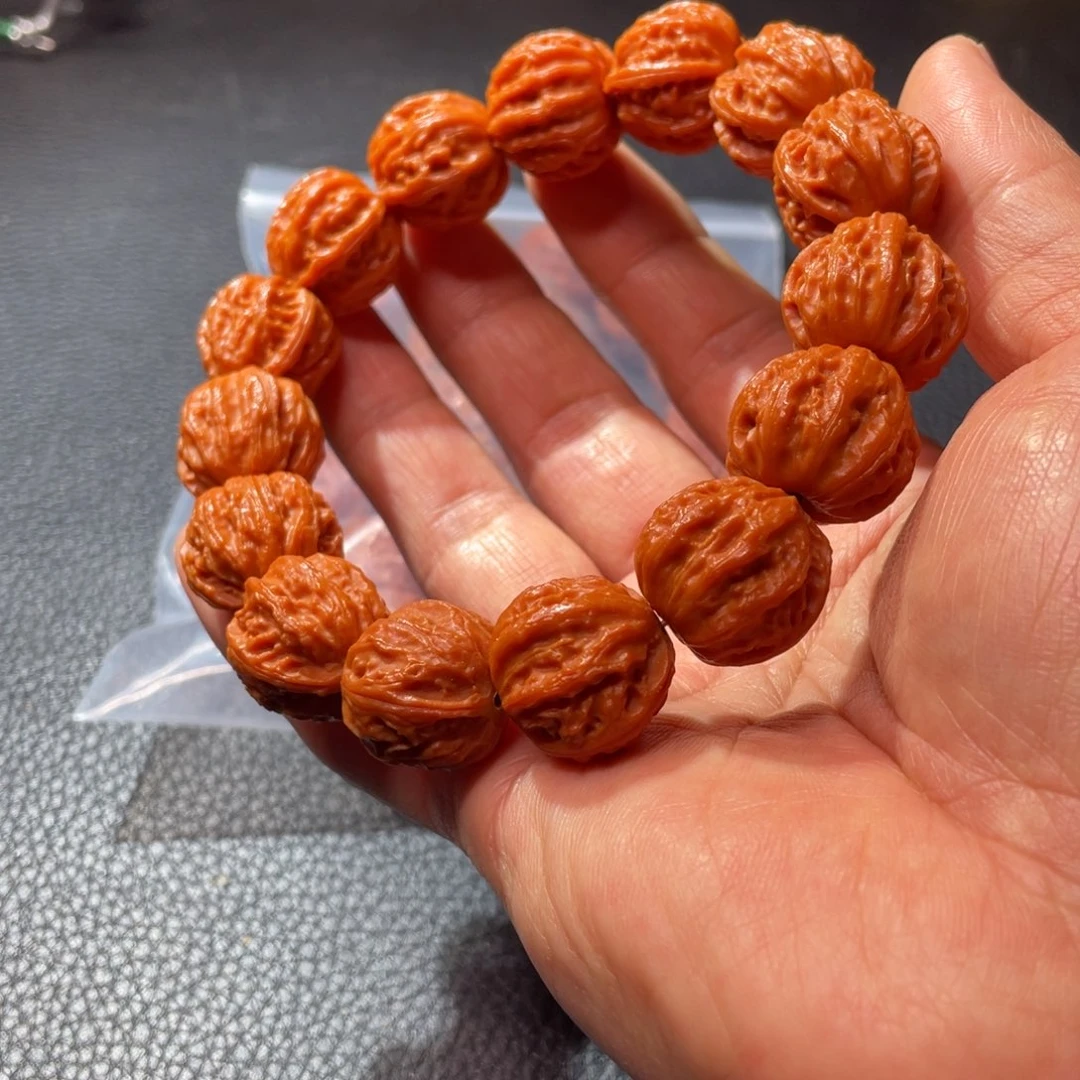 手串文玩核桃新年愿望