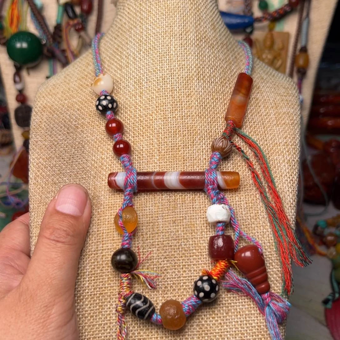 玛瑙/玉髓颈饰未镶嵌