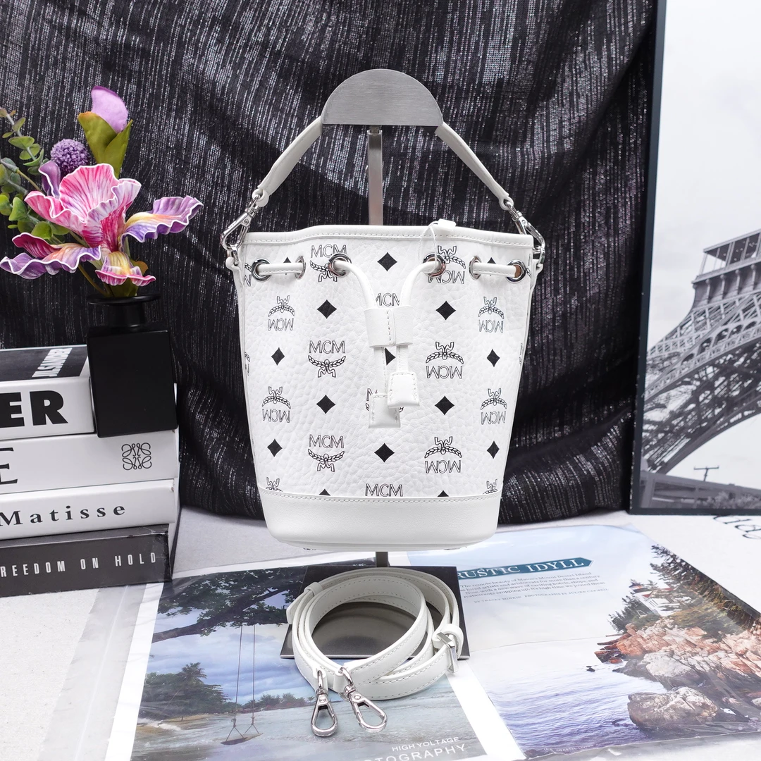 99新 MCM 单肩包/T10311710