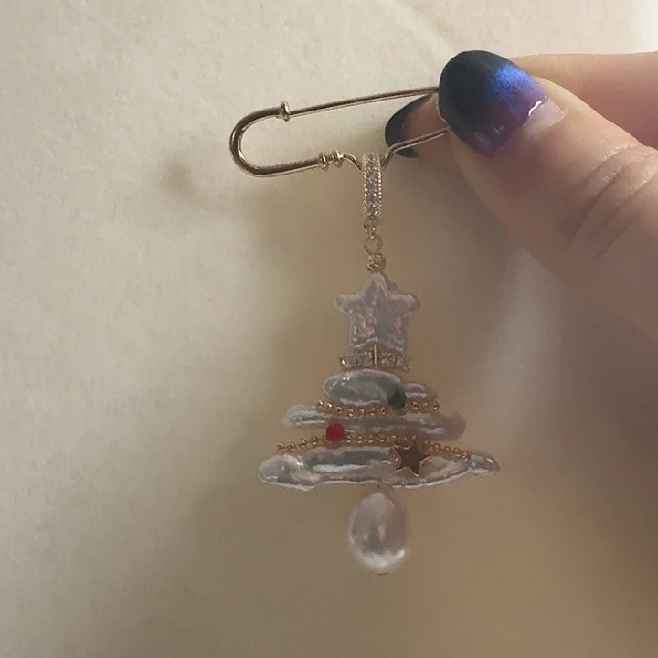 胸饰合金淡水珍珠圣诞树胸针