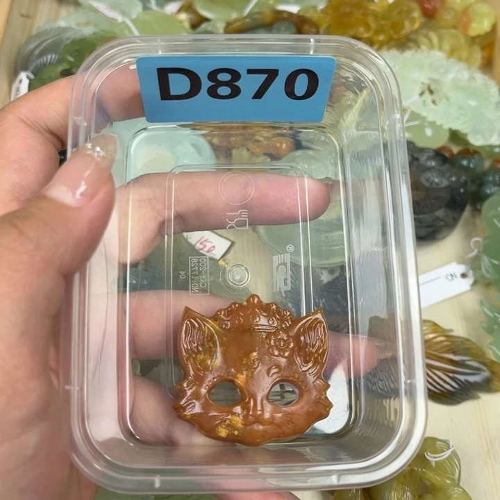 蛇纹石玉足银镀金镶嵌颈饰