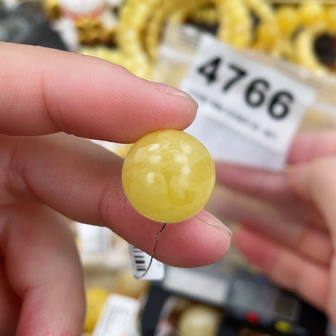 小***武蜜蜡未镶嵌珠宝奇石皮色15.5