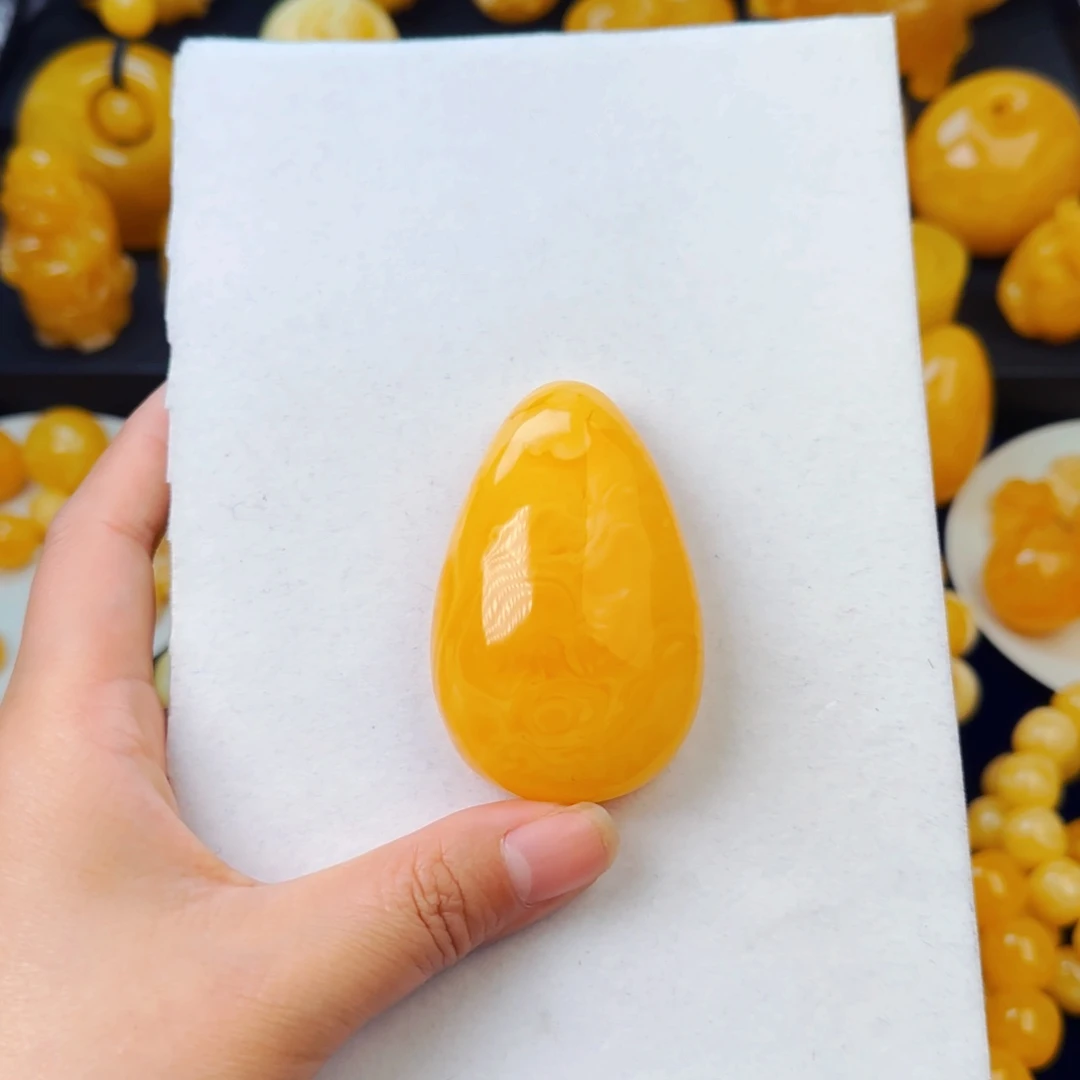 琥珀颈饰未镶嵌吊坠