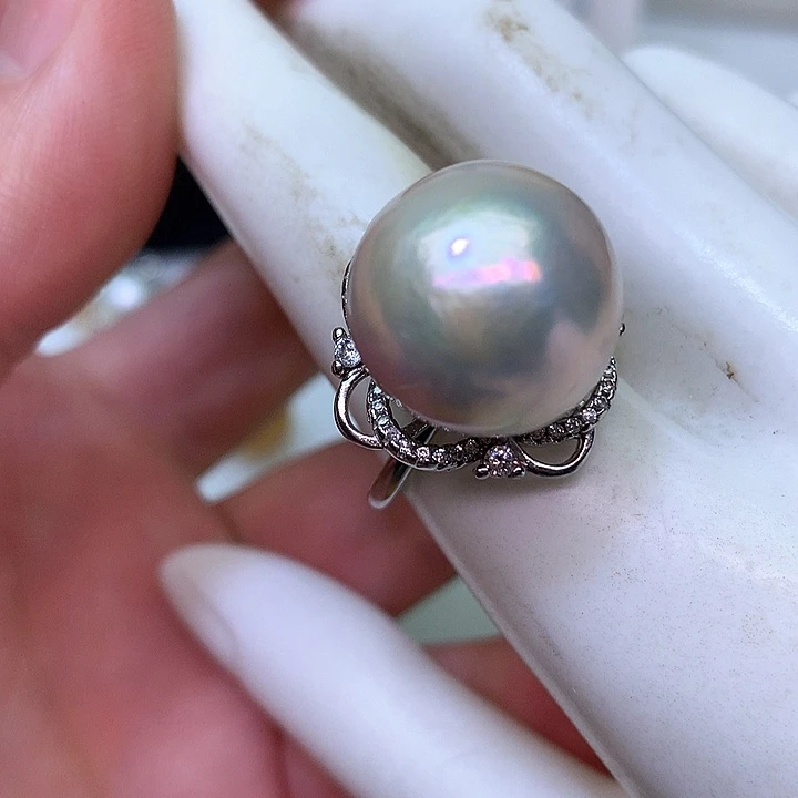 银S925镶嵌耳饰淡水珍珠