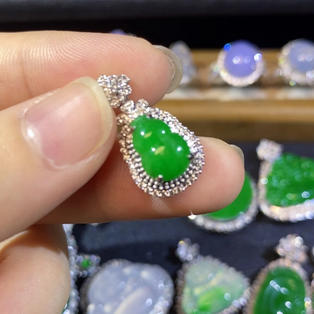 翡翠18K金镶嵌吊坠(不含链)