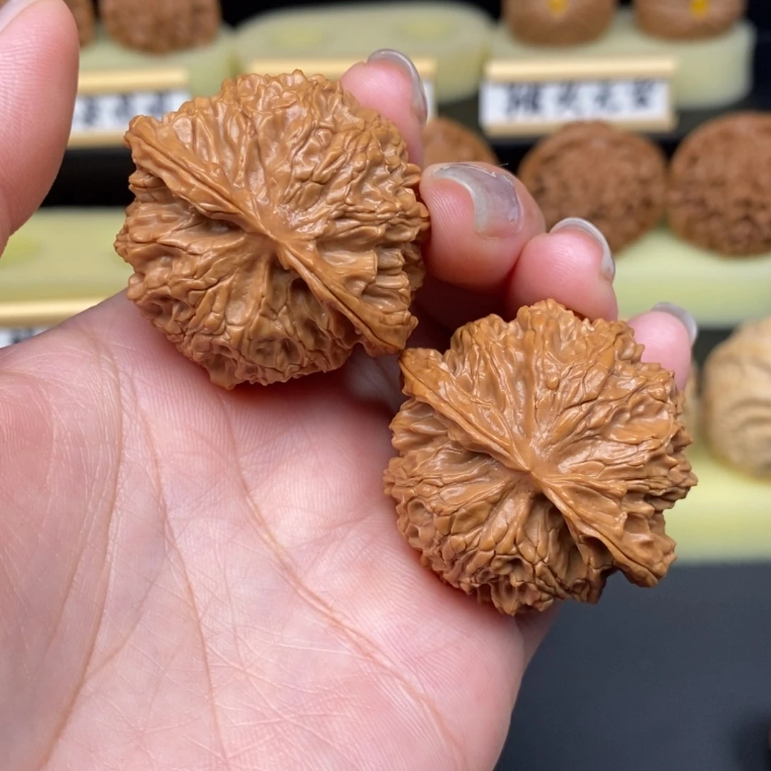 文玩核桃吊坠@**?苹果园