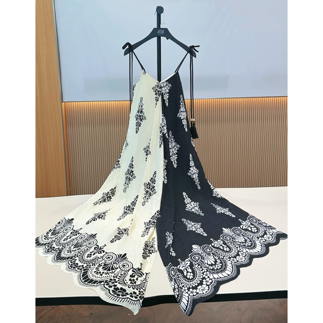 JISI ZM+度假系列黑白拼色连衣裙-L25256