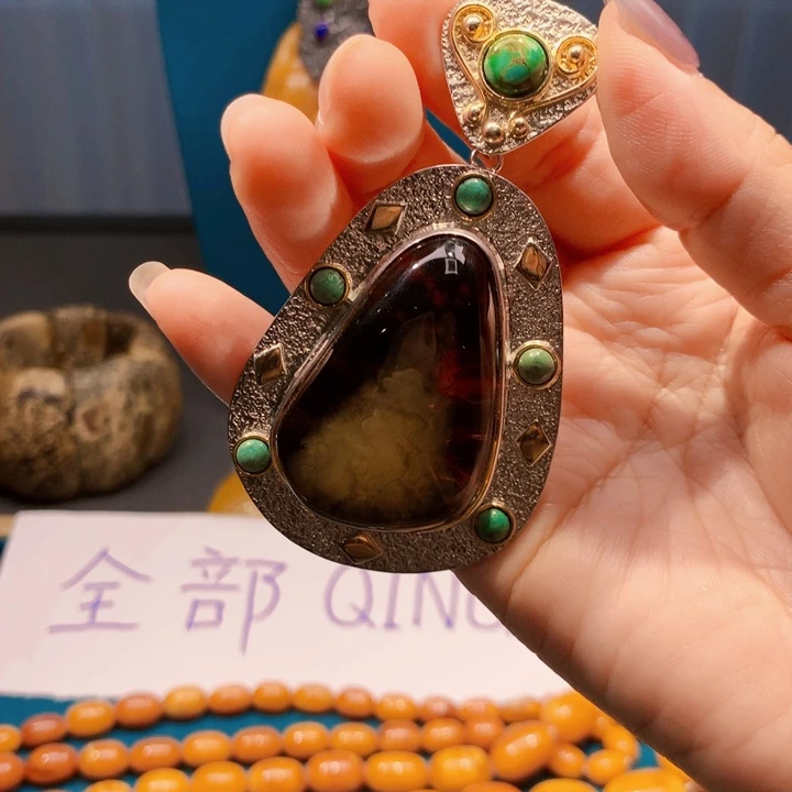 琥珀颈饰未镶嵌波兰设计款琥珀蜜蜡