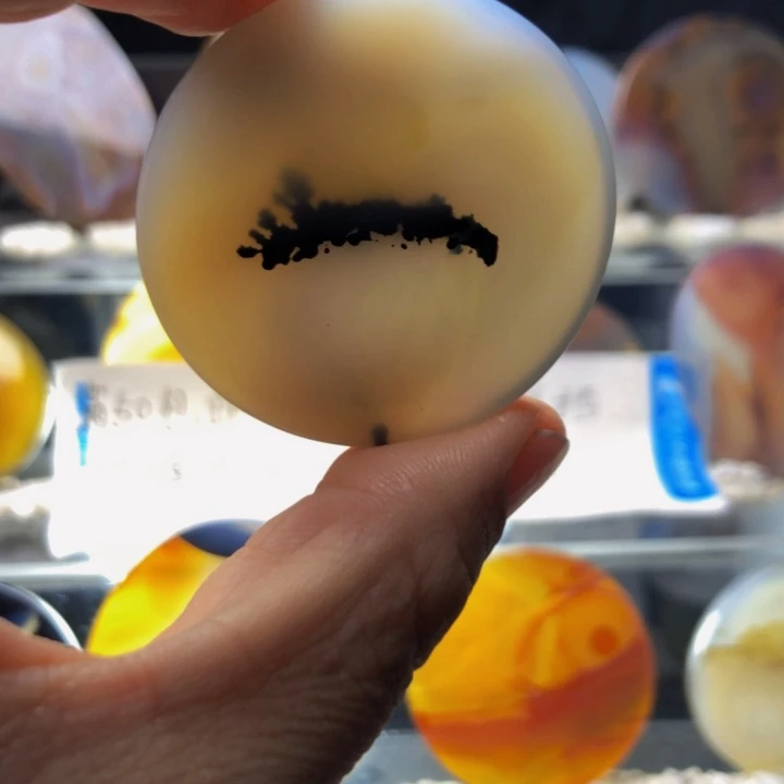 合金玛瑙/玉髓珠宝奇石51