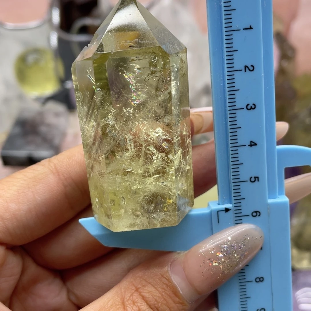 水晶珠宝半成品未镶嵌45黄水晶柱